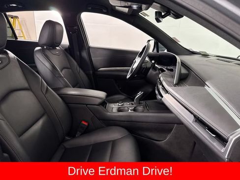 Used 2025 Cadillac XT4 Premium Luxury AWD/4WD image 25