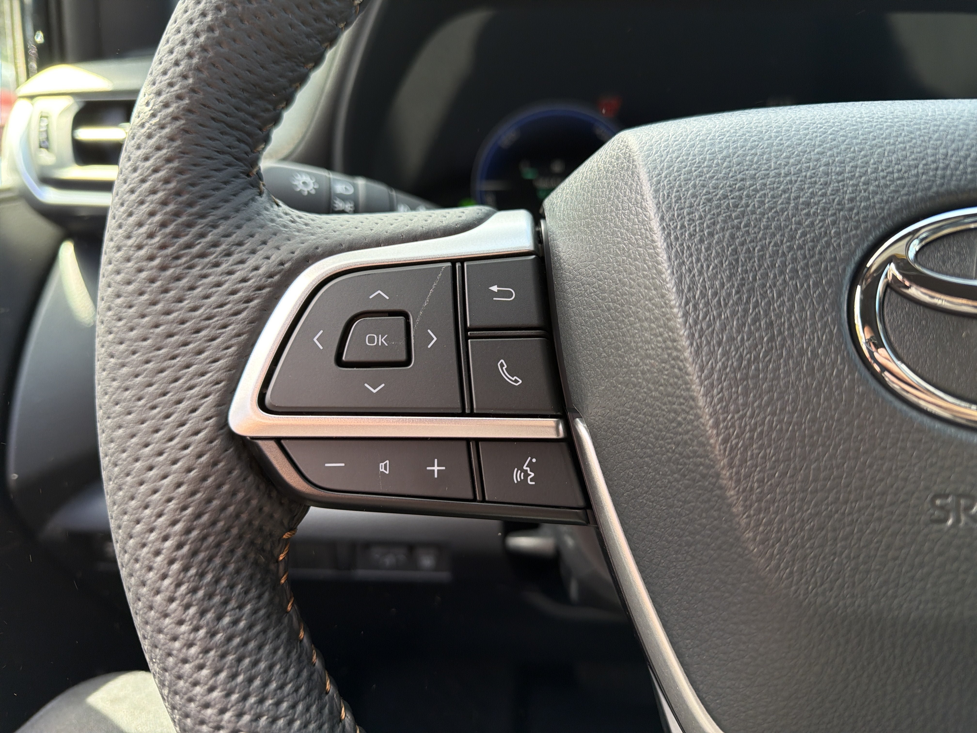 New 2026 Toyota Sienna XLE Woodland Edition AWD/4WD image 17