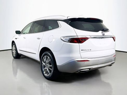 Used 2023 Buick Enclave Essence w/ Experience Buick Package image 7