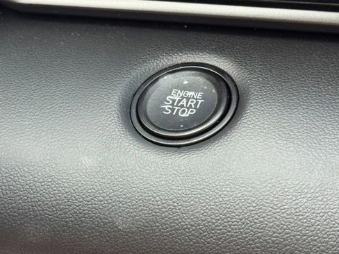 Used 2026 Hyundai Elantra Sport FWD image 17