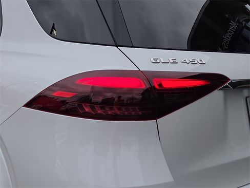 Certified 2026 Mercedes-Benz GLE 450 4MATIC image 12