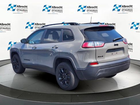 Used 2023 Jeep Cherokee Altitude Lux AWD/4WD image 3