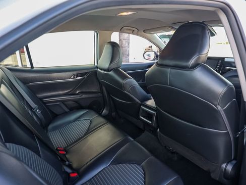 Used 2024 Toyota Camry SE w/ Blackout Package (TMS) image 16