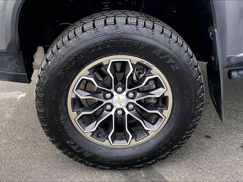 Used 2021 Chevrolet Colorado ZR2 image 12