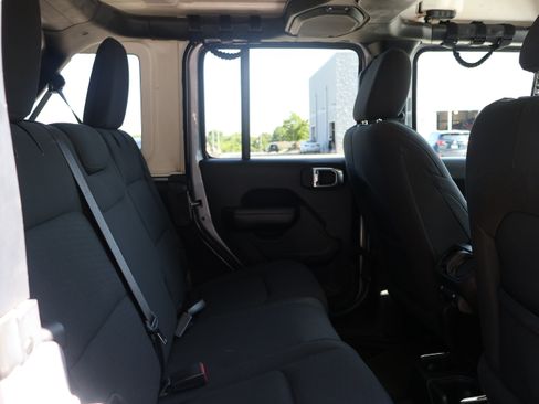 Used 2021 Jeep Wrangler Unlimited Sport AWD/4WD image 11