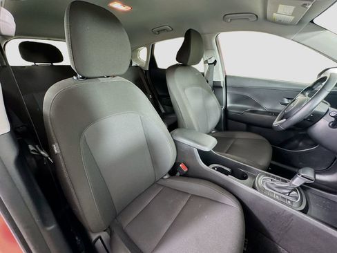 Certified 2025 Hyundai Kona SEL FWD image 29