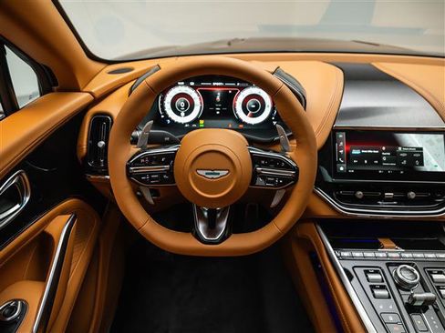 New 2026 Aston Martin DBX 707 image 10