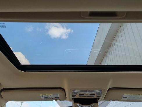 Used 2016 Toyota Highlander Limited FWD image 17