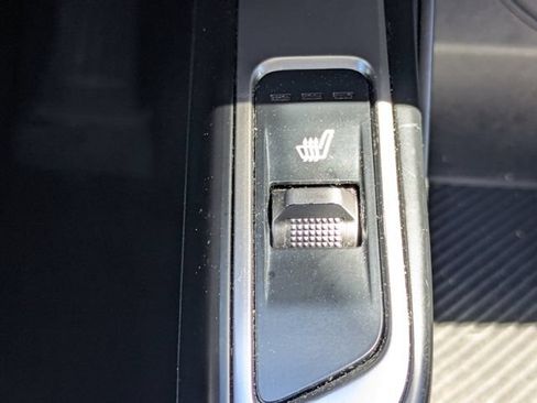 Used 2024 Kia Sorento S FWD image 24