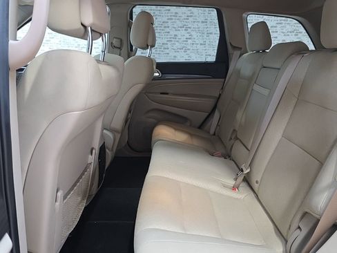 Used 2020 Jeep Grand Cherokee Laredo w/ 18" Wheel & 8.4" Radio Group image 15