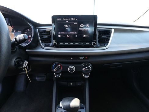 Used 2021 Kia Rio S FWD image 15