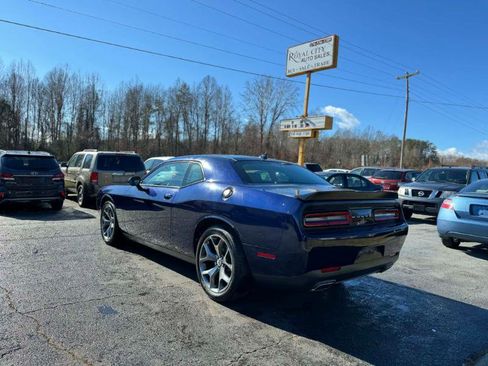 Used 2017 Dodge Challenger SXT Plus image 7