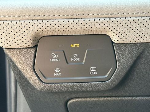 New 2026 Volkswagen Atlas Peak Edition AWD/4WD image 34