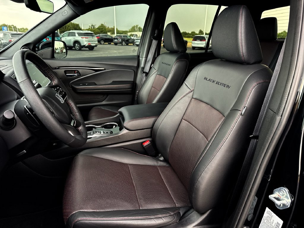 Used 2024 Honda Ridgeline Black Edition image 11