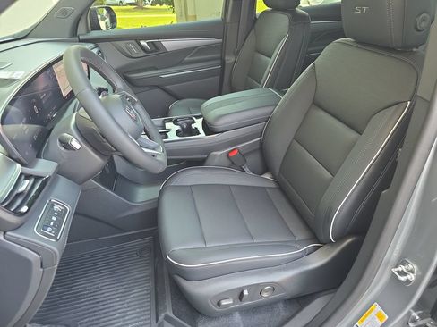 New 2026 Buick Enclave Sport Touring w/ Power Package FWD image 11
