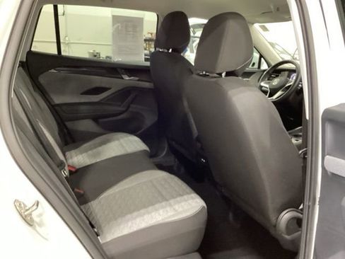 Certified 2025 Volkswagen Tiguan S image 11