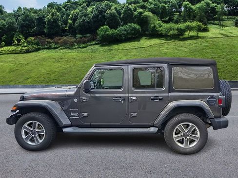 Used 2021 Jeep Wrangler Unlimited Sahara image 5