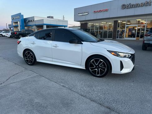 Used 2024 Nissan Sentra SR image 4