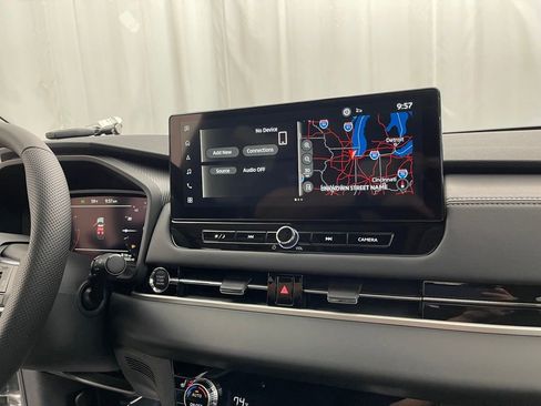 New 2025 Mitsubishi Outlander SE image 17