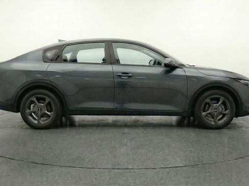 Used 2025 Kia K4 FWD image 11