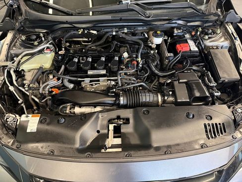 Used 2018 Honda Civic Sport image 22