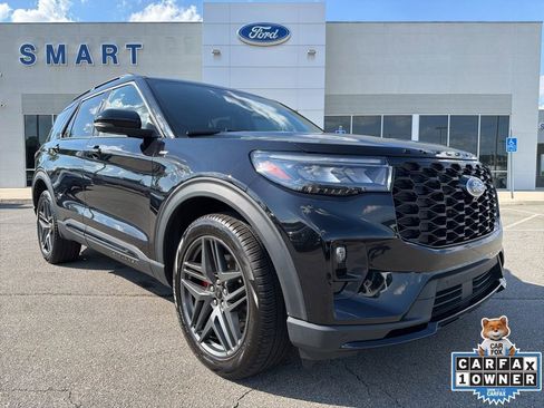 Certified 2025 Ford Explorer ST-Line w/ ST-Line Street Pack AWD/4WD image 1