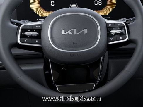 New 2026 Kia Carnival EX image 25