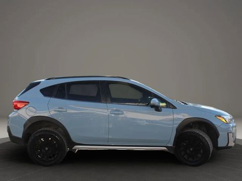 Used 2019 Subaru Crosstrek Hybrid Sport Utility 4D w/ Moonroof Package w/Navigation image 10