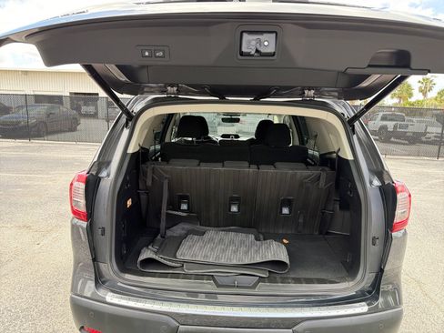 Used 2022 Subaru Ascent Premium w/ Convenience Package AWD/4WD image 39