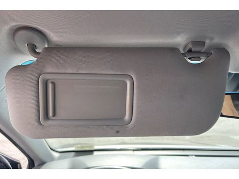 Used 2018 Toyota Camry LE image 37