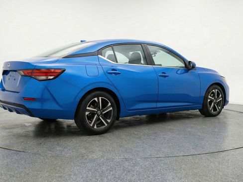 Used 2025 Nissan Sentra SV FWD image 7