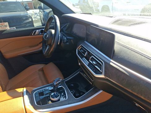 Used 2022 BMW X5 sDrive40i w/ M Sport Package image 12