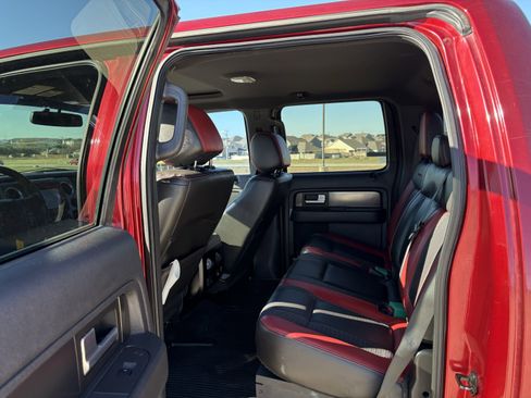 Used 2014 Ford F150 Raptor w/ Equipment Group 801A Luxury image 10