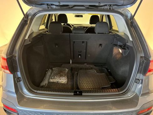 Used 2023 Volkswagen Atlas SE w/ Panoramic Sunroof Package image 5