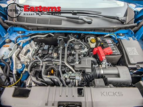 New 2026 Nissan Kicks SR w/ SR Premium Package FWD image 9