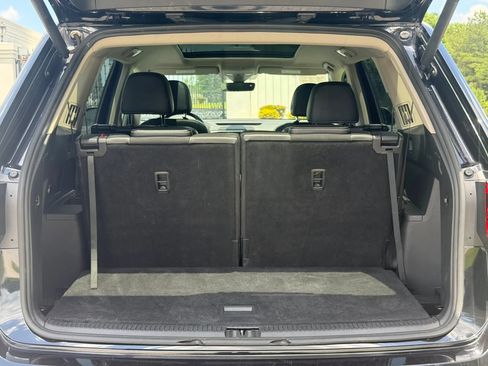 Used 2022 Volkswagen Atlas SEL Premium AWD/4WD image 14