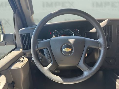 Used 2025 Chevrolet Express 3500 LS RWD image 11