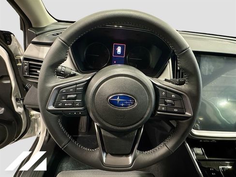 Used 2025 Subaru Outback Premium image 11