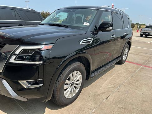 Used 2024 Nissan Armada SV AWD/4WD image 1
