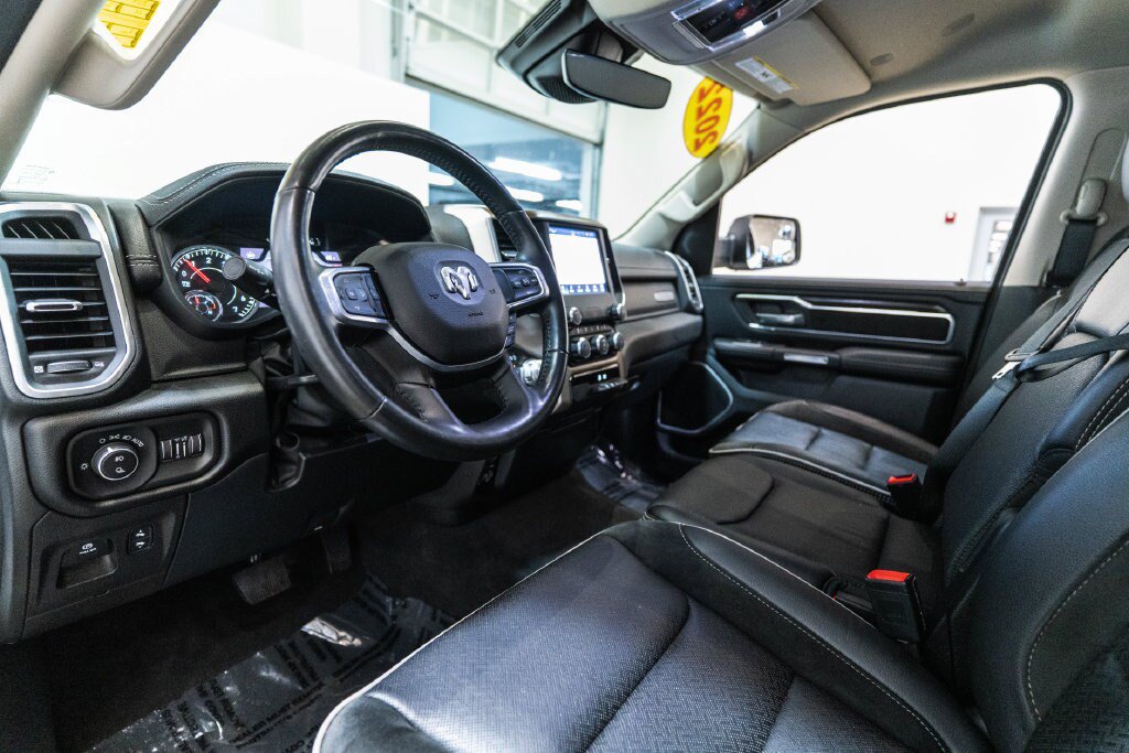Used 2022 RAM 1500 Laramie AWD/4WD image 4