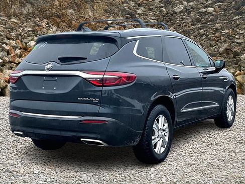 Used 2019 Buick Enclave Essence image 2