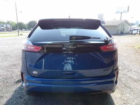 Used 2024 Ford Edge SE w/ Black Appearance Package AWD/4WD image 4