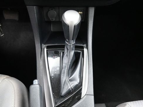 Used 2014 Toyota Corolla LE image 22