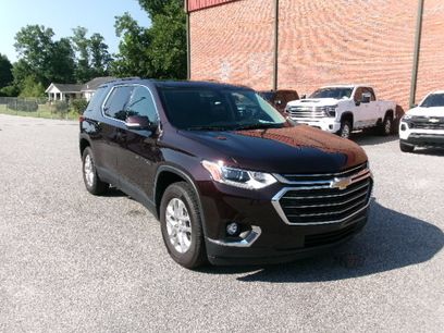 Used 2021 Chevrolet Traverse LT