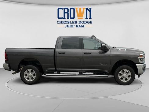 Used 2026 RAM 2500 Big Horn AWD/4WD image 2