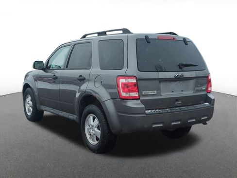 Used 2011 Ford Escape XLT image 4