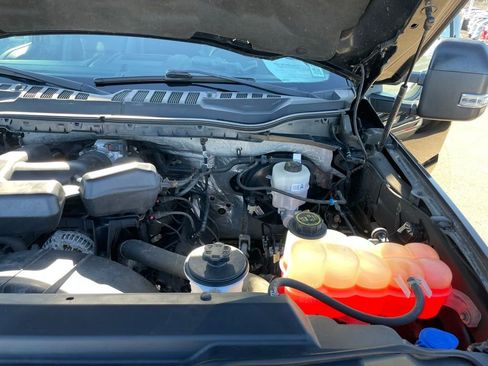 Used 2017 Ford F250 Lariat w/ Snow Plow Prep Package image 41