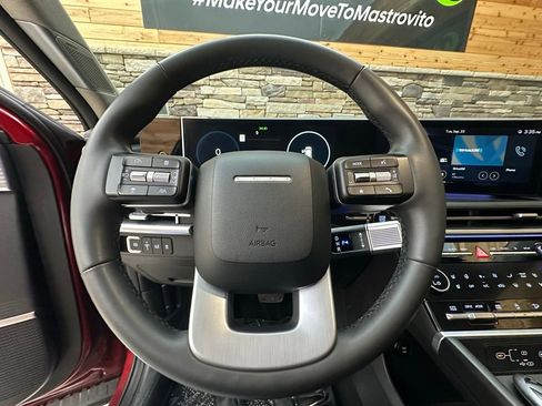 Used 2024 Hyundai Santa Fe Limited image 17