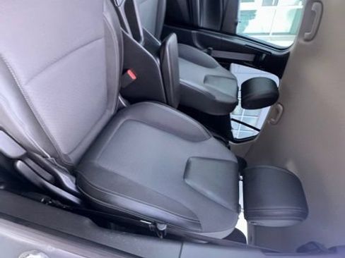 Used 2024 Buick Encore GX Preferred FWD image 11