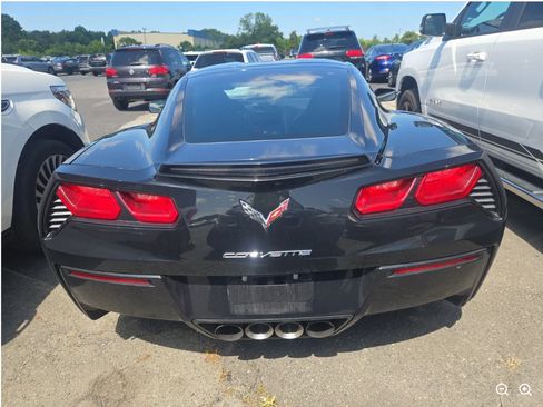 Used 2014 Chevrolet Corvette Stingray Coupe w/ 2LT Preferred Equipment Group RWD image 5